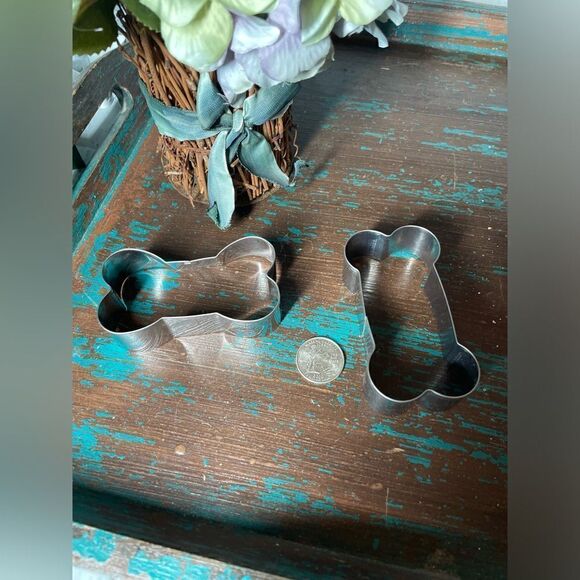 8 Various Shapes & Sizes Metal Cookie Cutters Set of 8 NWOT - Picture 8 of 8